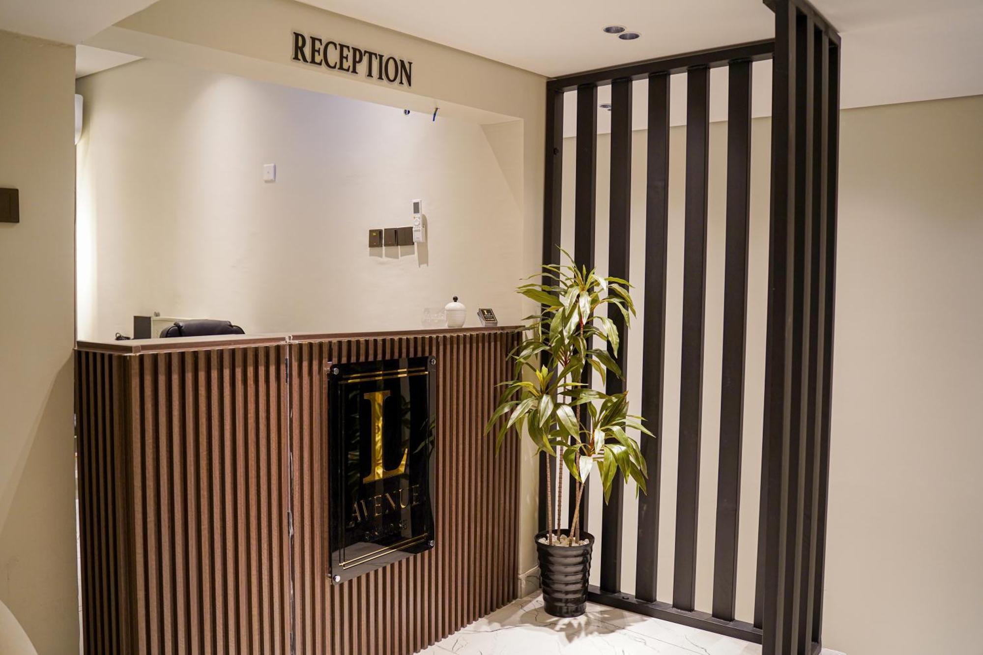 Lavenue Resthouse Lägenhet Nizwa Exteriör bild